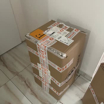Özensiz Paketleme Nedeniyle Hasarlı Valiz Şikayeti