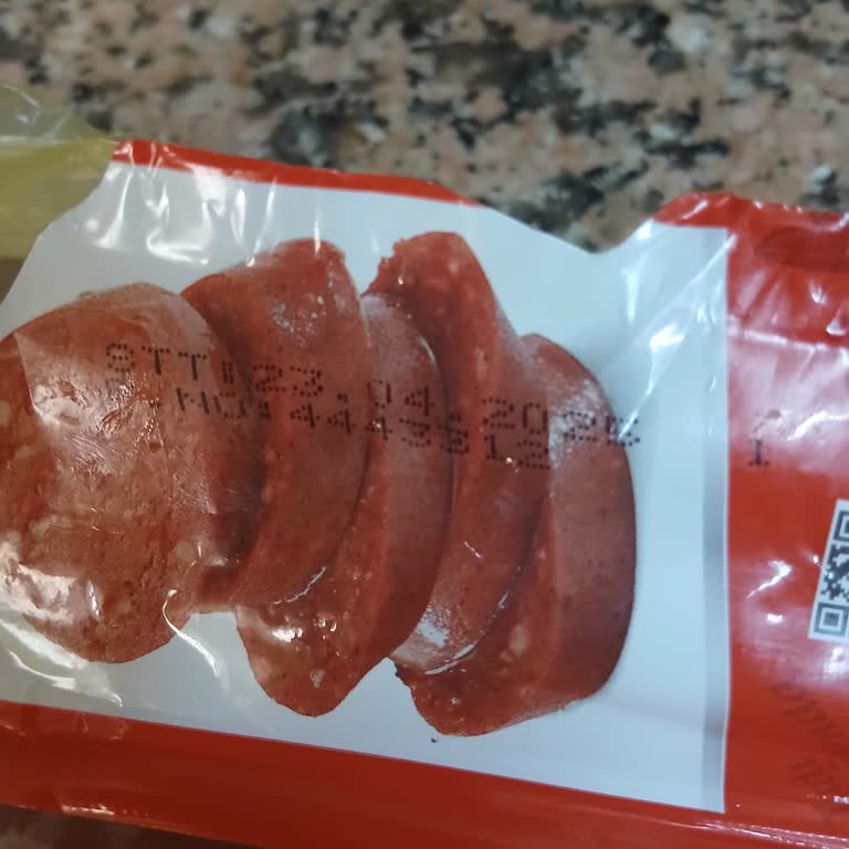 Şok Şubesinde Tarihi Geçmiş Sucuk Satışı: Çocuk Sağlığı Risk Altında