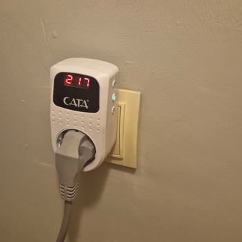 Gediz Elektrik'ten Sürekli Düşük Voltaj Ve Çözüm Beklentisi