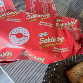 Ülker Mcvities Paketi İçinde Lastik Benzeri Yabancı Cisim