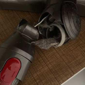 Dyson V10 Süpürge Başlığının Kırılması Garanti Kapsamında Olmalı