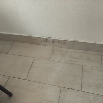Yıllardır Aidat Ödeyen Müşterilerin Bakım Ve Güvenlik Eksikliği
