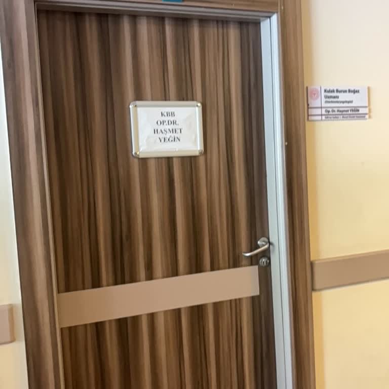 Randevu Saatinde Doktorun Yokluğu Ve Bilgilendirme Eksikliği