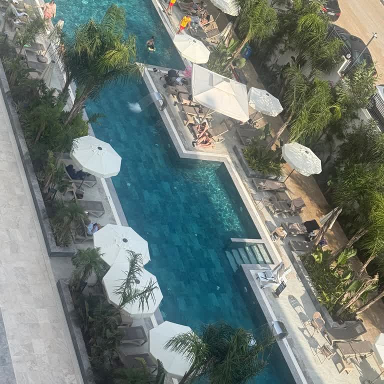 Sy Hotels Belek Havuz Çarpışması Ve Şikayetleri Susturma