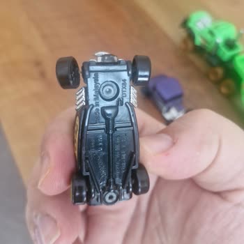 Hot Wheels Tekerlek Yamulması Üretim Sorunu Olarak Tekrarlıyor