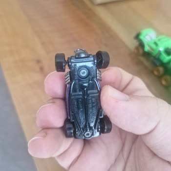 Hot Wheels Tekerlek Yamulması Üretim Sorunu Olarak Tekrarlıyor