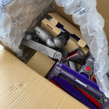 Dyson V10 Süpürge Gürültülü Sorunu Çözülmedi, Hasarlı Ve Eksik Parçalarla İade Edildi
