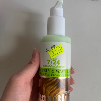 Stick Güneş Kremi Yüzde İşlevsiz, Saç Şekillendirici Saçları Keçe Gibi Yapıyor