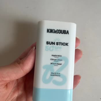 Stick Güneş Kremi Yüzde İşlevsiz, Saç Şekillendirici Saçları Keçe Gibi Yapıyor