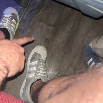Açık Vida Ve Çivi Nedeniyle Ayakkabım Yırtıldı, Güvenlik Sorunu Ciddiye Alınmadı