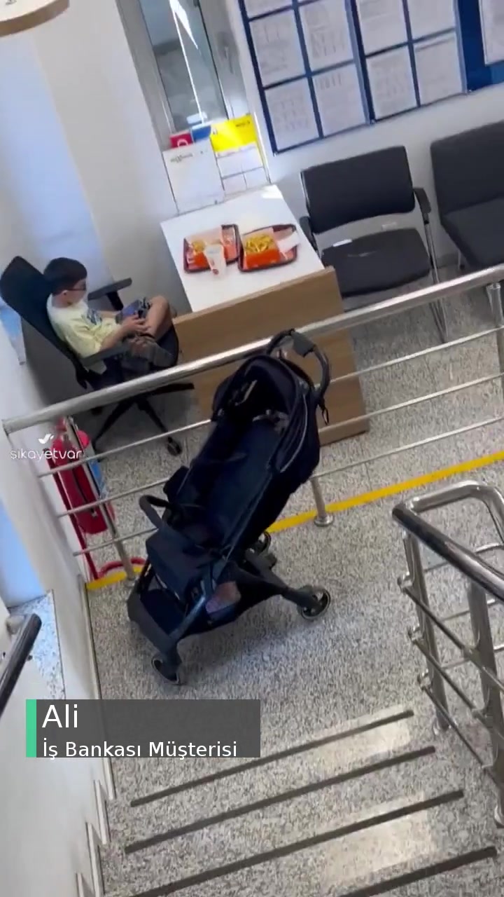 İş Bankası Bostancı Şubesinde Lakayıt İşleyiş videonun kapak resmi