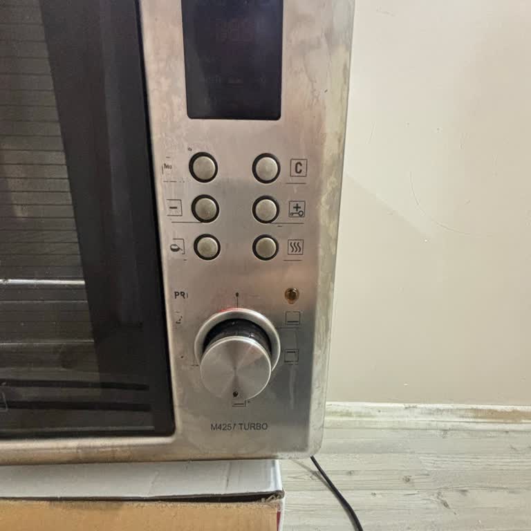 Simfer M4257 Midi Fırın Ekran Arızası Tekrarlanıyor Ve Ücretsiz Tamir Talebi