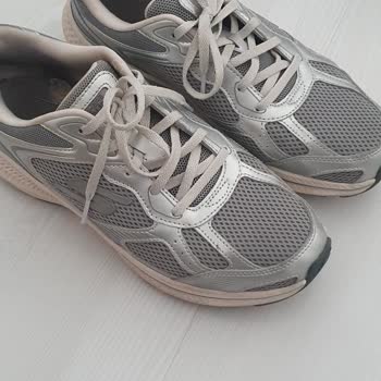Skechers GO Run Consistent 2.0 Ayakkabısının Bir Ayda İçten Açılması Ve Para İadesi Talebi
