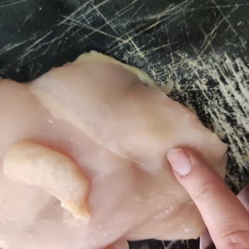 Şok Market’ten Son Kullanma Tarihi Geçmiş Ve Bozulmuş Tavuk Ürünü Gönderimi