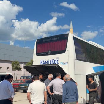 Klimasız Otobüs Ve Bozuk Prizler Nedeniyle Yaşadığım Konforsuzluk Ve Gecikme