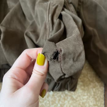 Defolu Ceket Ve Süresi Dolmuş İade Kodu Sorunu: Zara Müşteri Hizmetlerinden Çözüm Bekliyor