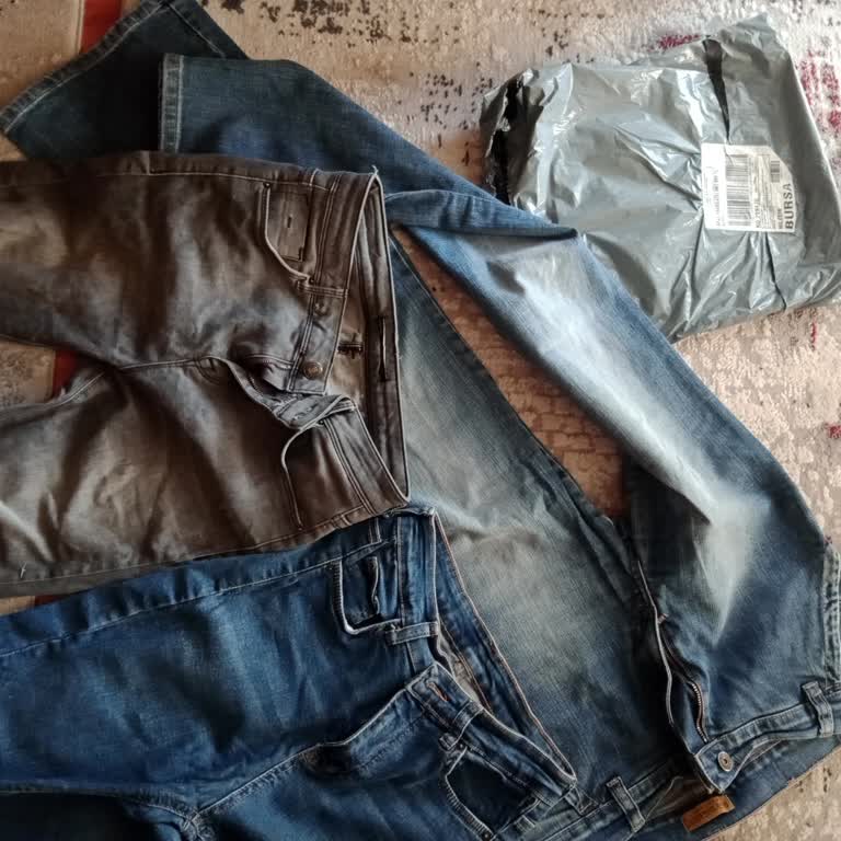 Kargopantolon.site Siparişle Tamamen Alakasız Kot Pantolon Çıktı