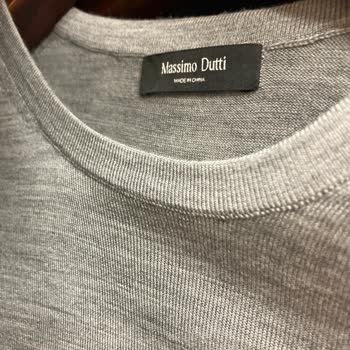 Massimo Dutti Жалоба На Качество Товара (2 Футболки)