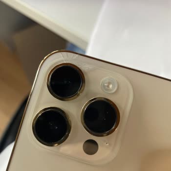 Kırık Ve Çizikli İPhone 14 Pro Max Teslim Alındı, İade Talebi