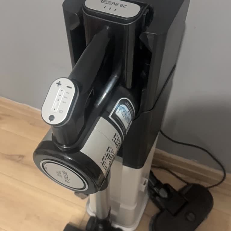 Arnica Solara Tower Süpürgenin Kendiliğinden Durması Ve Ayıplı Ürün İadesi Talebi