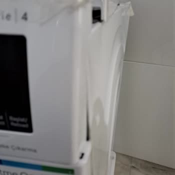 Kırık Üst Kapaklı Çamaşır Makinesi İçin Değişim Talebi