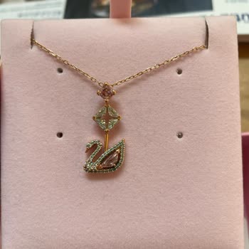 Swarovski Kolyemdeki Kararma Ve Kopma Garanti Kapsamına Alınmadı, Personel Saygısız Davranıyor