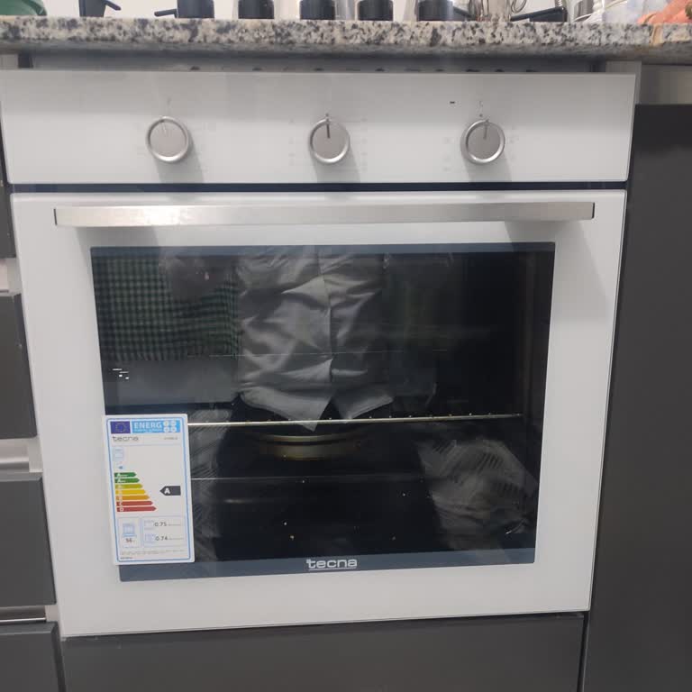 Garanti Kapsamındaki Fırın Ev Sigortasını Attırdı, Servis Yanıtsız Kaldı