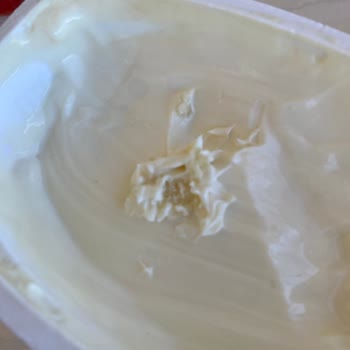 İçim Krem Peynirinde Yabancı Madde Ve Gıda Güvenliği Endişesi