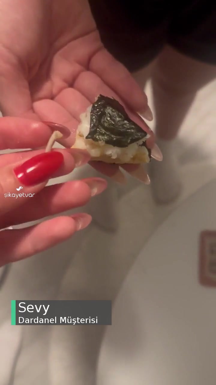 Dardanel Onigiri Tavuk Teriyaki İçinden Sivri Kemik Çıktı! videonun kapak resmi