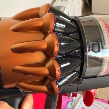 Dyson Dikey Süpürge Renk Atması Ve İade Sorunları