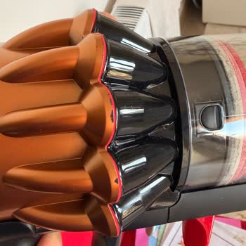 Dyson Dikey Süpürge Renk Atması Ve İade Sorunları