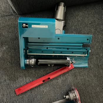 Vatan Aksaray Şubesinden Alınan Dyson V15 İçin Orijinal Olmayan Paspas Aparatı Şikayeti