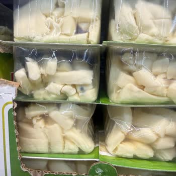 BİM Ümraniye Şarküteri Ürünlerinde Küflü Kaymak Ve Çeçil Peynir Bulundu