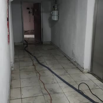 Erkonut’un Erzurum Binasında Sürekli Su Sızıntısı Ve Güvenlik Tehlikesi
