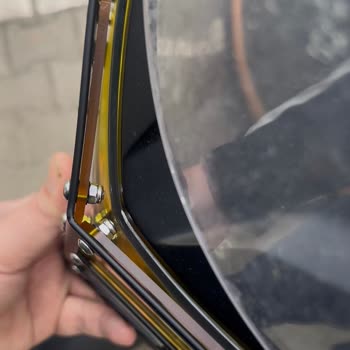 Motoyildirim.com Far Korumanın Fara Çarpıp Farı Çatlattığını Fark Ettim