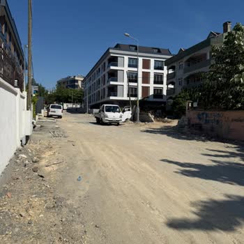 Gamze Sokakta Yol Çalışması Gecikiyor, Çocuklar Ve Araçlar Tehlikede
