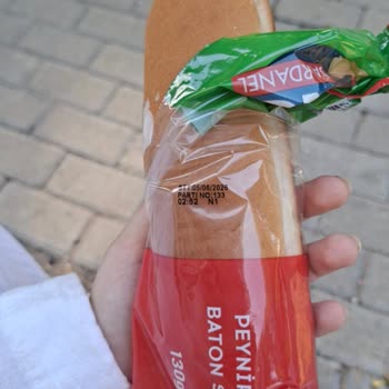 Dardanel A101'de Sandviçte Plastik Parça Bulunması