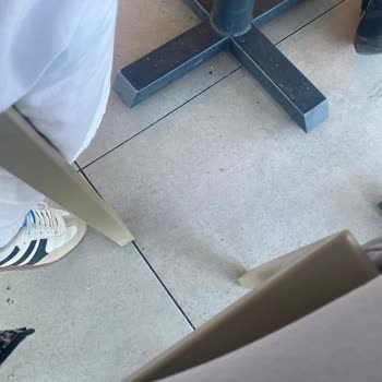 Köfteci Yusuf Şubesinde Hijyen Sorunları Ve Ayrımcı Servis