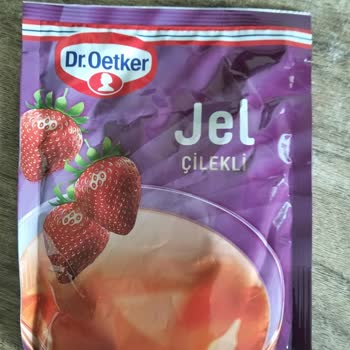 Dr. Oetker Çilek Jölesi Talimatları Yanıltıcı, Kıvamı Asla Tutmuyor