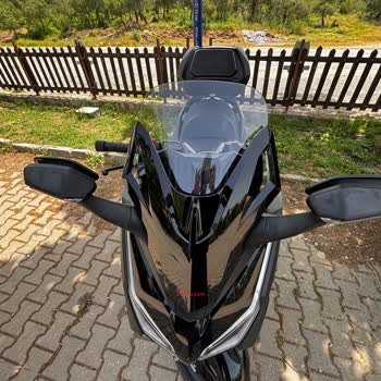 Honda Motosiklet Forza 250 Se Ayna Kapak Plastiklerinin Hızlı Solması İçin Garanti Talebi