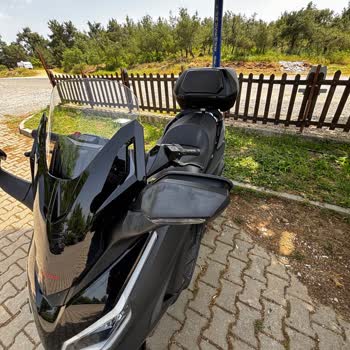 Honda Motosiklet Forza 250 Se Ayna Kapak Plastiklerinin Hızlı Solması İçin Garanti Talebi