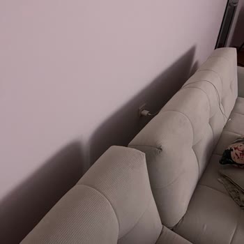 Kelebek Mobilya’da Kırılan Ayağı Ve Sürekli Arızalanan Leny New Köşe Koltuğu