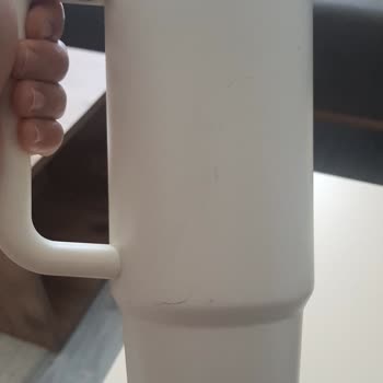 Stanley 885 ml Paslanmaz Çelik Termos Çizik Ve Lekelerle Kısa Sürede Bozuldu