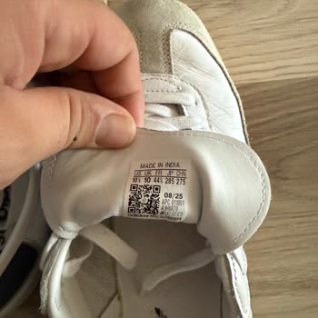 Adidas Ayakkabısında Kısa Sürede Oluşan Rahatsız Edici Koku Ve Müşteri Hizmetlerinden Yanıt Alamama