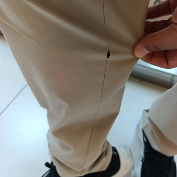 Keten Pantolon Yırtığına Değişim Talebi