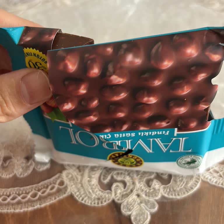 Bayat Fındıklı Çikolatada Sağlık Endişesi Ve Üretim Kontrol Talebi