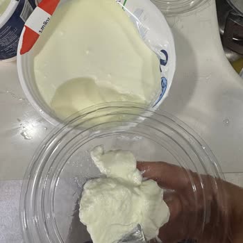 BİM Yoğurdunda Kıl Bulunması Hijyen Sorunu