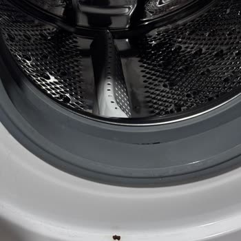 Vestel Çamaşır Makinemde Tekrarlayan Kapak Paslanması Garantiden Dışarıda Tutuluyor