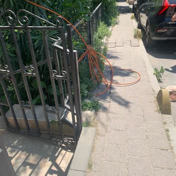 Kesilen İnternet Kablosu Ve Sürekli Ertelenen Onarım Nedeniyle Eğitim Mağduriyeti