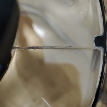 Yeni Ninja Shark Blender'imin Sürahi Haznesi Kendi Kendine Çatladı; Garanti Kapsamında Ücretsiz Değişim Talebim